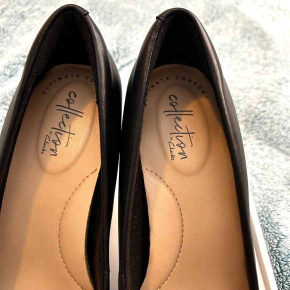 Collection by Clarks Ambyr Joy Black Leather Pump with Platform Size 6.5 NWOB - Picture 8 of 13